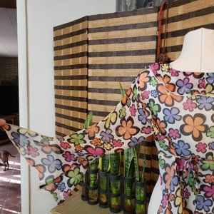 Sheer lined white floral bell-sleeve blouse Short